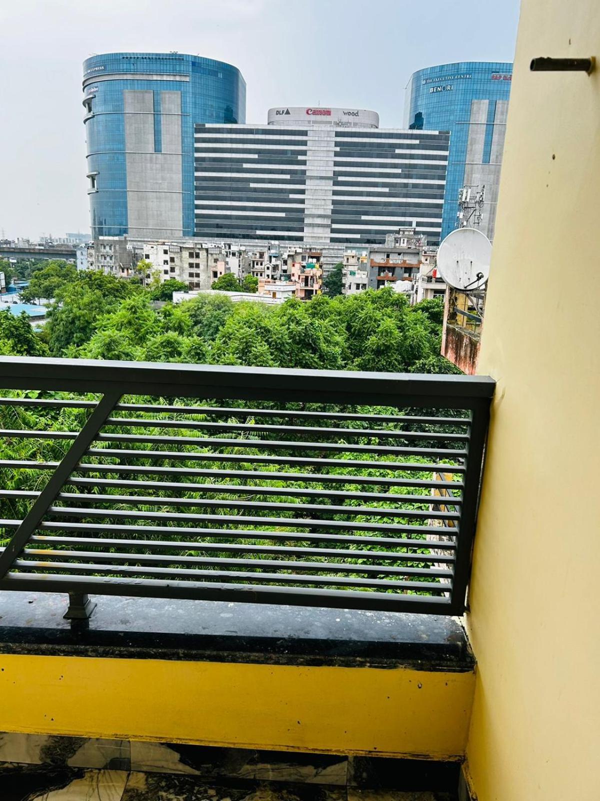 Vibe Communal Living Gurgaon Esterno foto